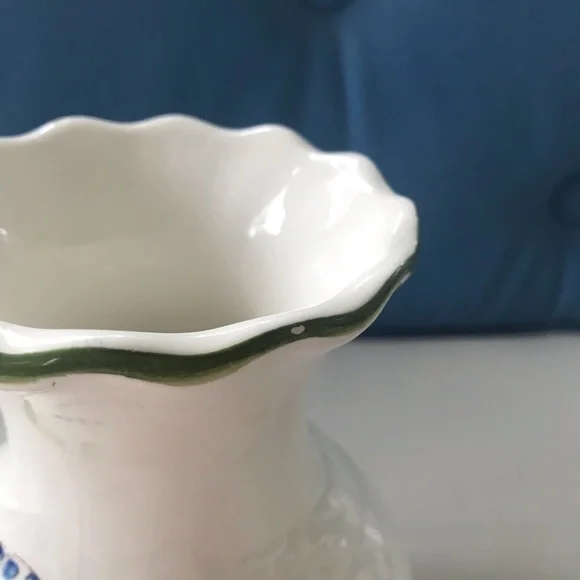 Made in Italy hand painted FTD vase - Picture 9 of 13